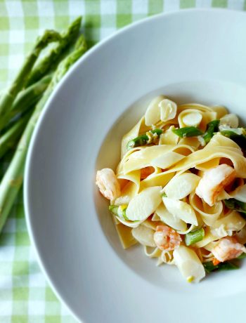 Spargel-Pasta mit Garnelen