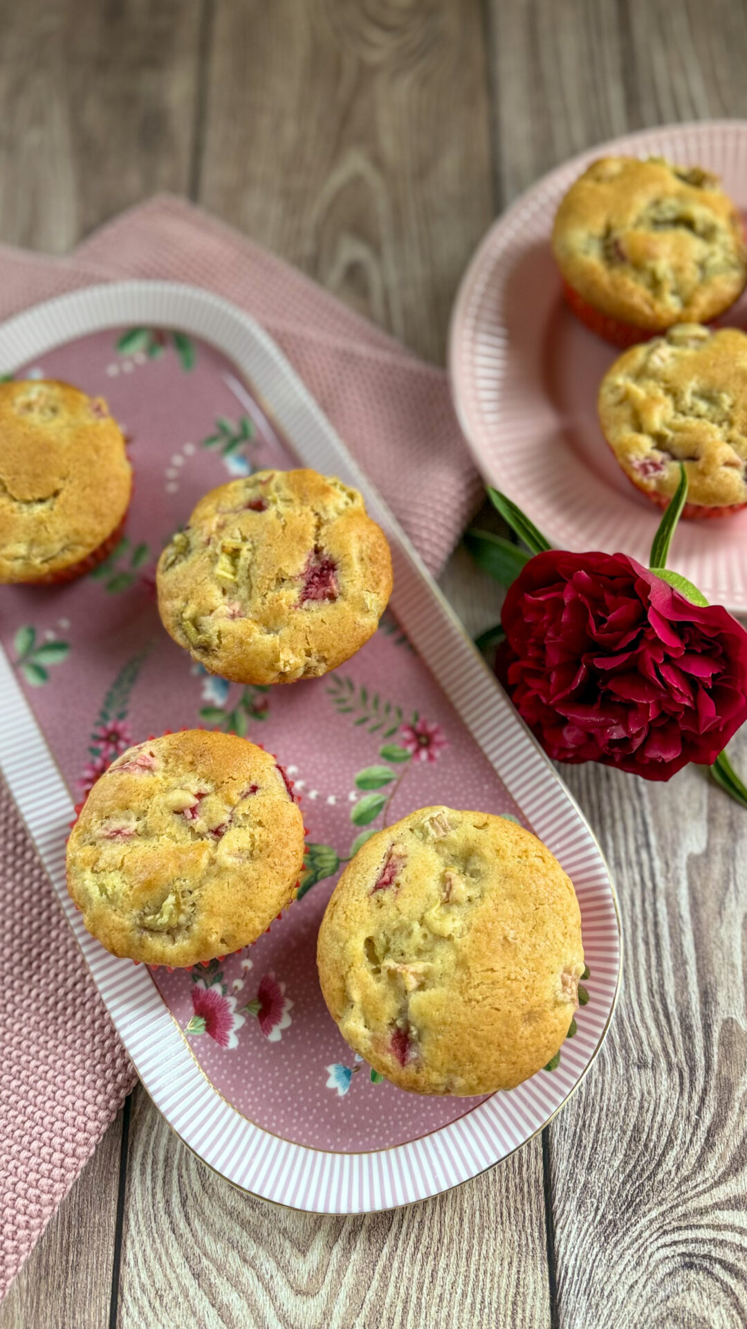 Rhabarber-Erdbeer-Muffins