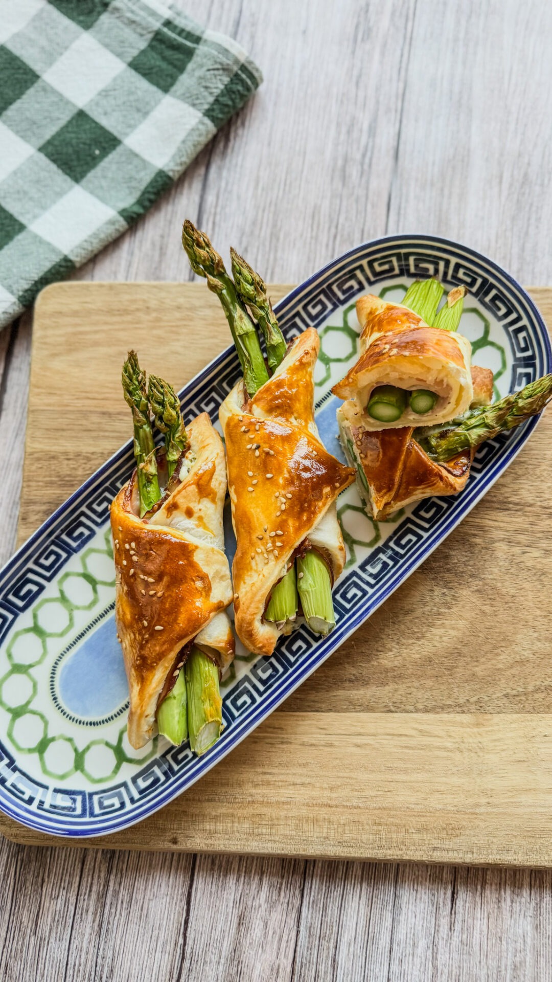 Spargel Blätterteigtaschen